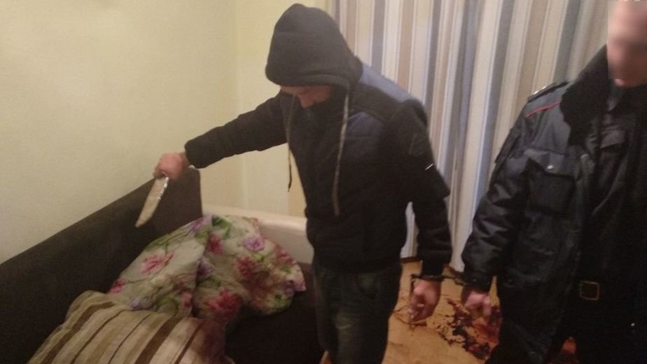 На съемной квартире смотреть, порно смотреть золотой дождь ддт