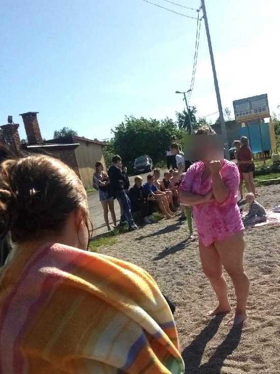 На фото: подруга нападавшей | Фото: пресс-служба регионального УМВД На фото: подруга нападавшей | Фото: пресс-служба регионального УМВД