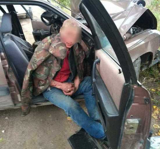 В Озёрском районе Audi врезался в дерево, пострадали два человека (фото) - Новости Калининграда | Фото: очевидец В Озёрском районе Audi врезался в дерево, пострадали два человека (фото) - Новости Калининграда | Фото: очевидец