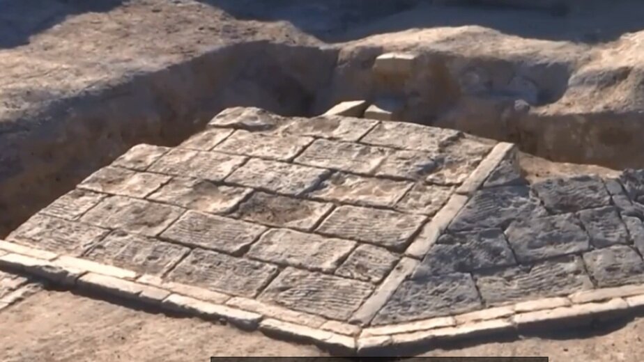 Китайские археологи раскопали два крупных дворца возрастом более тысячи лет (видео) - Новости Калининграда | Фото: кадр видеозаписи