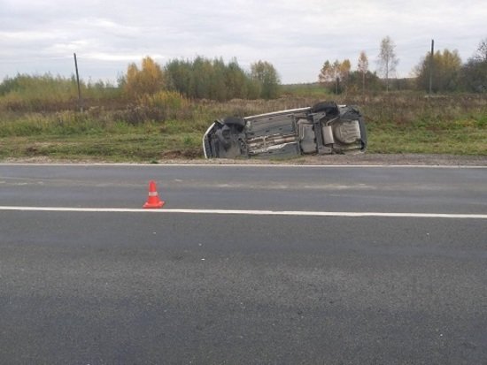 В Гвардейском районе перевернулась Škoda, пострадал пятилетний пассажир - Новости Калининграда | Фото: пресс-служба регионального УМВД В Гвардейском районе перевернулась Škoda, пострадал пятилетний пассажир - Новости Калининграда | Фото: пресс-служба регионального УМВД