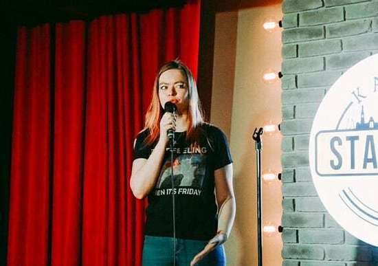 Песня про хламидии для "Comedy Баттл" в исполнении калининградки собрала 1,8 млн просмотров - Новости Калининграда | Фото: личный архив Песня про хламидии для "Comedy Баттл" в исполнении калининградки собрала 1,8 млн просмотров - Новости Калининграда | Фото: личный архив