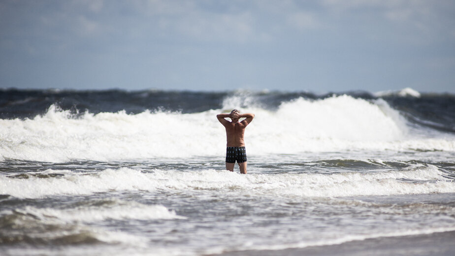 Специалисты оценили угрозу дрейфа масляного пятна в Балтийском море до ...