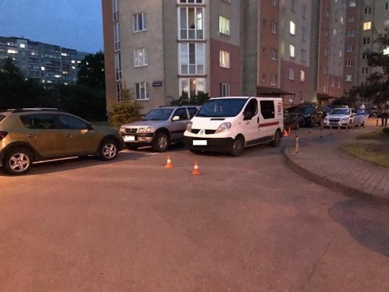 На ул. Толстикова в Калининграде машина сбила трёхлетнюю девочку - Новости Калининграда | Фото: пресс-служба регионального УМВД На ул. Толстикова в Калининграде машина сбила трёхлетнюю девочку - Новости Калининграда | Фото: пресс-служба регионального УМВД