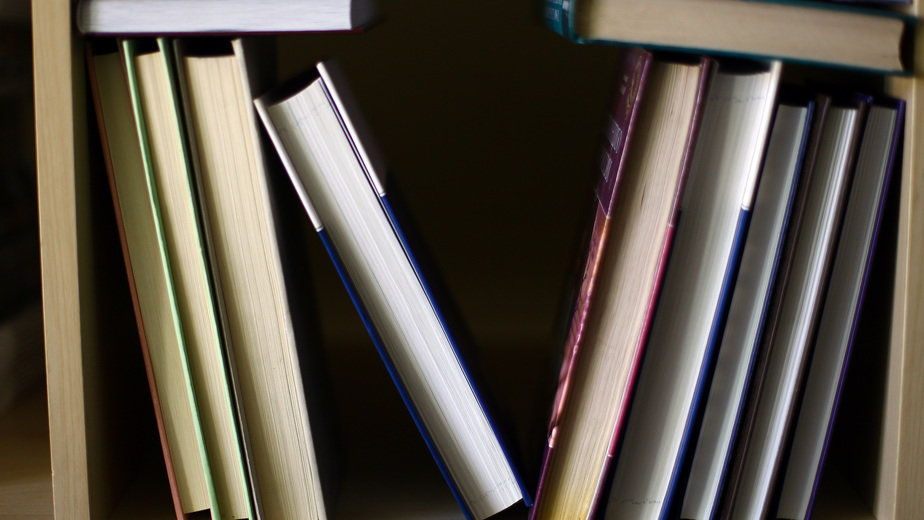 Рейтинг популярных книг у россиян до 30 лет возглавило "Тонкое искусство пофигизма" - Новости Калининграда | Архив "Клопс" Рейтинг популярных книг у россиян до 30 лет возглавило "Тонкое искусство пофигизма" - Новости Калининграда | Архив "Клопс"