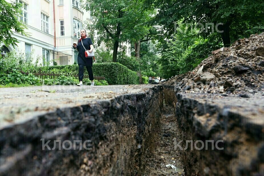 Фото оставить один цвет на фото