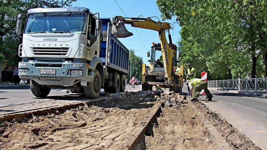 Брусчатка под авто