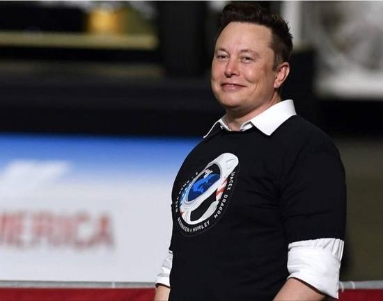 Илон Маск впервые попал в пятёрку самых богатых в мире людей по версии Forbes - Новости Калининграда | Фото: официальная страница Илона Маска / Facebook Илон Маск впервые попал в пятёрку самых богатых в мире людей по версии Forbes - Новости Калининграда | Фото: официальная страница Илона Маска / Facebook