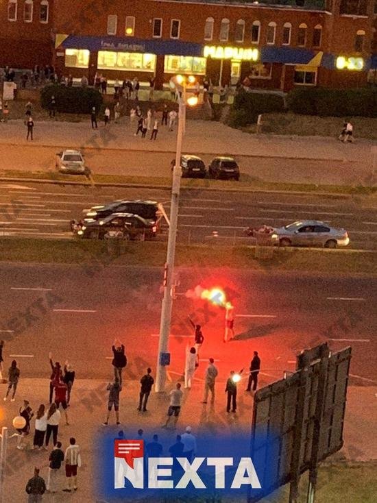 "Ночью во дворе плакала соседка, её избил омоновец": житель Бреста — о протестах в Белоруссии - Новости Калининграда | Фото: телеграм-канал NEXTA Live "Ночью во дворе плакала соседка, её избил омоновец": житель Бреста — о протестах в Белоруссии - Новости Калининграда | Фото: телеграм-канал NEXTA Live