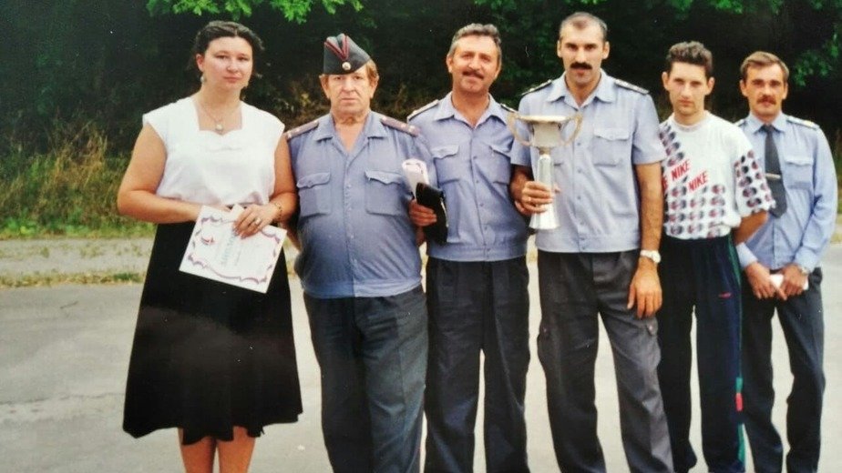 Команда Ленинградского отдела милиции по пулевой стрельбе из пистолета Макарова, занявшая первое место на областных соревнованиях | Фото: личный архив Команда Ленинградского отдела милиции по пулевой стрельбе из пистолета Макарова, занявшая первое место на областных соревнованиях | Фото: личный архив
