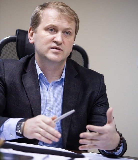 Кирилл Лило: Мы работали в режиме "горячей линии", принимая тысячи звонков с просьбами о помощи - Новости Калининграда Кирилл Лило: Мы работали в режиме "горячей линии", принимая тысячи звонков с просьбами о помощи - Новости Калининграда