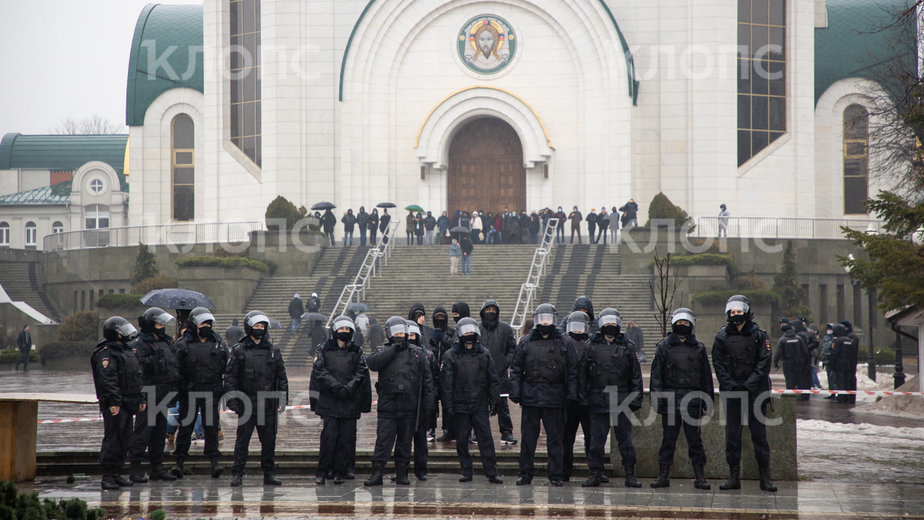 Как в Калининграде прошла акция сторонников Навального: фоторепортаж