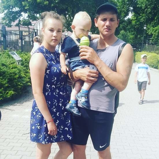 На фото Яна, Юрий и их сын | Фото: из личного архива Яны Петровой На фото Яна, Юрий и их сын | Фото: из личного архива Яны Петровой
