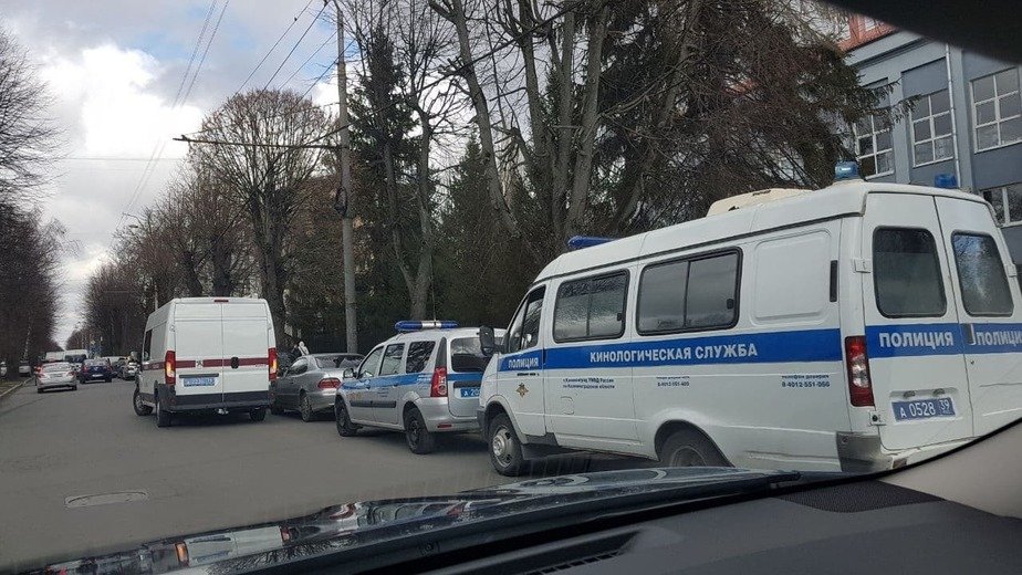 Центральный районный суд Калининграда на ул. Леонова, 24 | Фото очевидца Центральный районный суд Калининграда на ул. Леонова, 24 | Фото очевидца