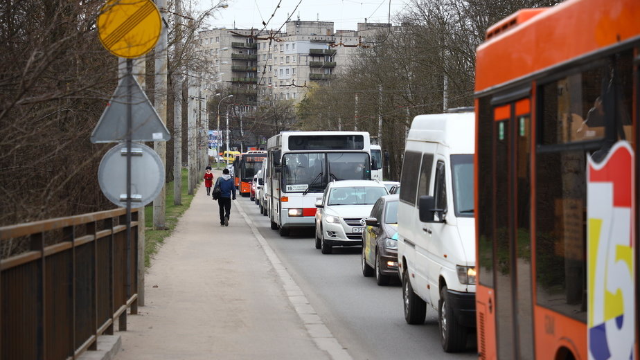 В Калининграде из-за ремонта моста на Киевской встали несколько улиц - Новости Калининграда | Фото: Александр Подгорчук / "Клопс" В Калининграде из-за ремонта моста на Киевской встали несколько улиц - Новости Калининграда | Фото: Александр Подгорчук / "Клопс"