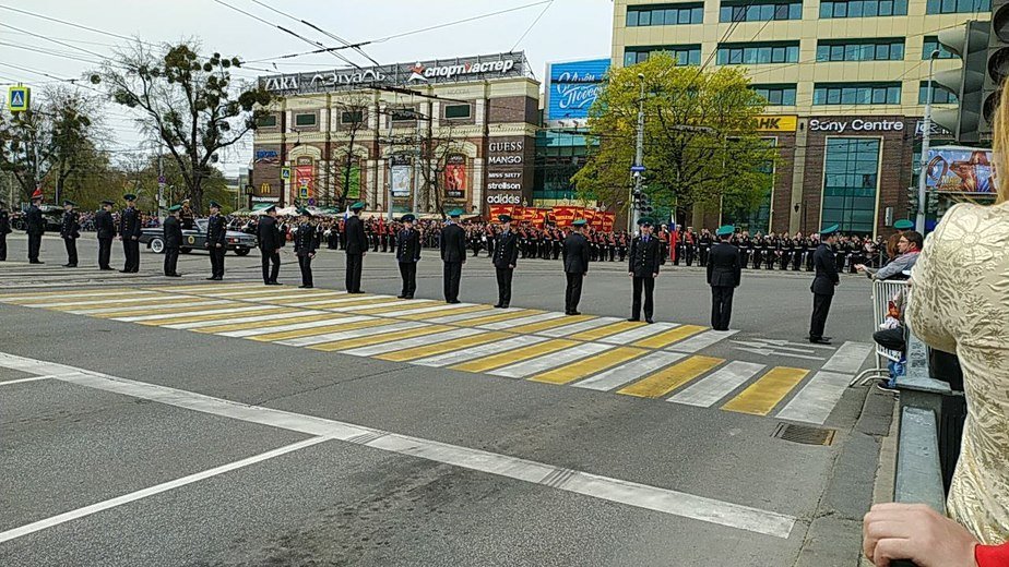 Калининград парад победы фото