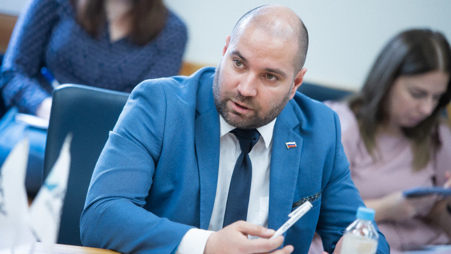 Тимошин Никита, заместитель территориального директора ИК «Фридом Финанс» Тимошин Никита, заместитель территориального директора ИК «Фридом Финанс»