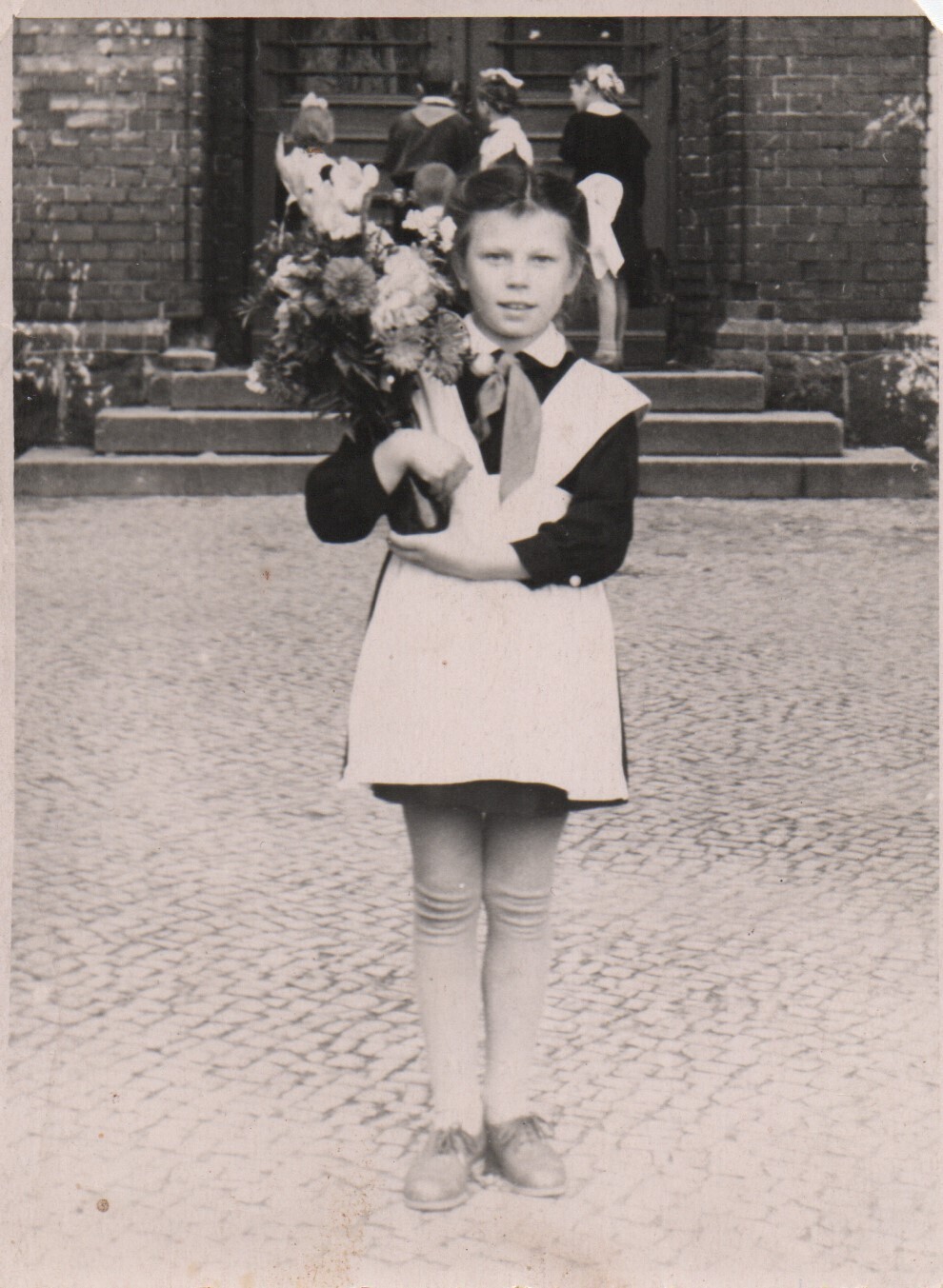 Пионерка Марина