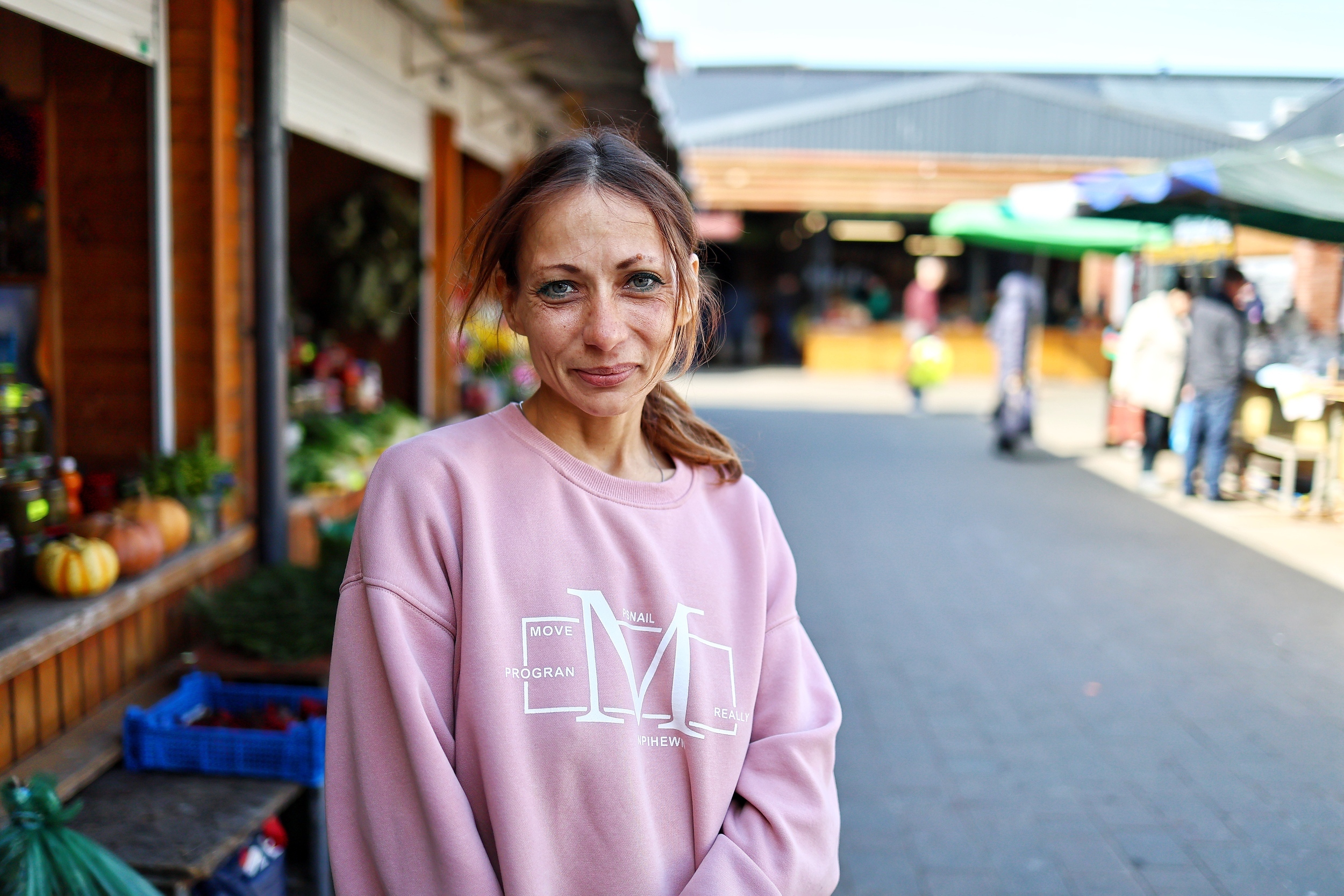 Клавдия Шадрина работает на Центральном рынке.