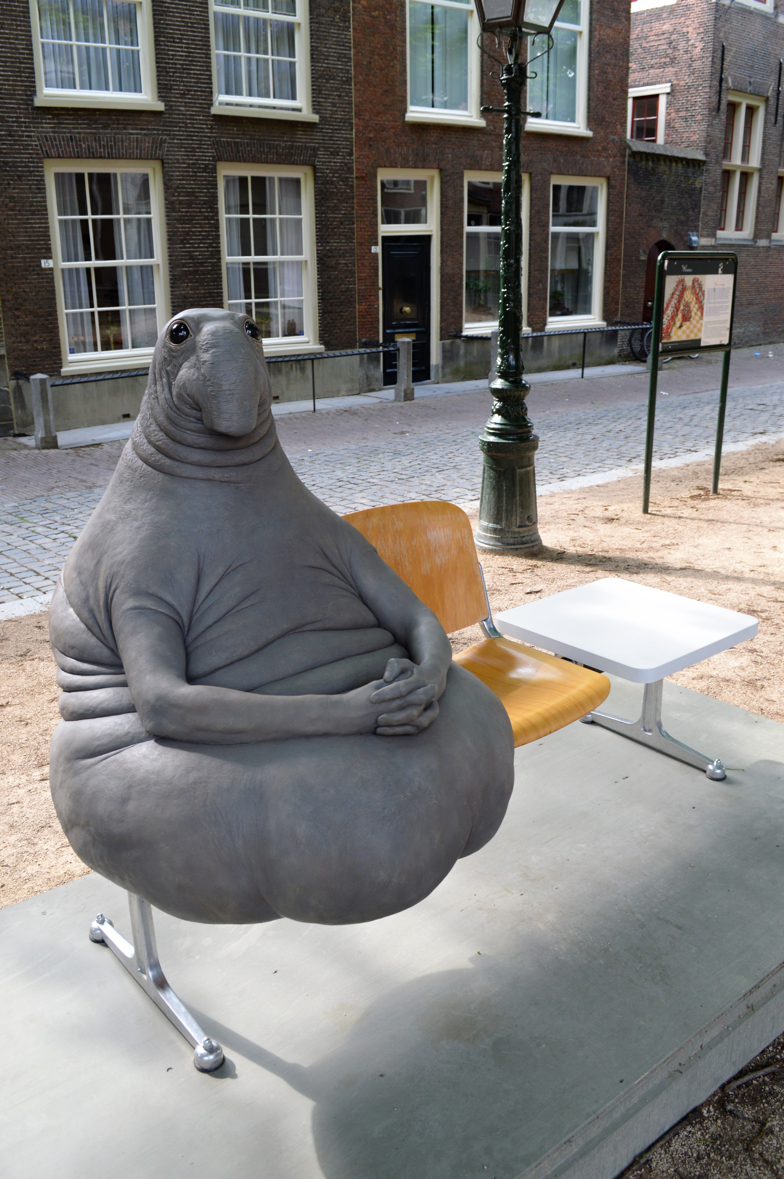 ждун памятник в нидерландах